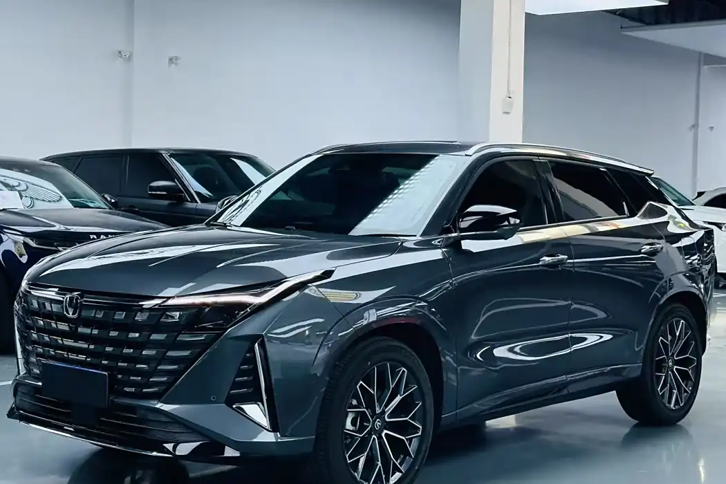 Changan UNI-Z 2025 1.5T Premium Type