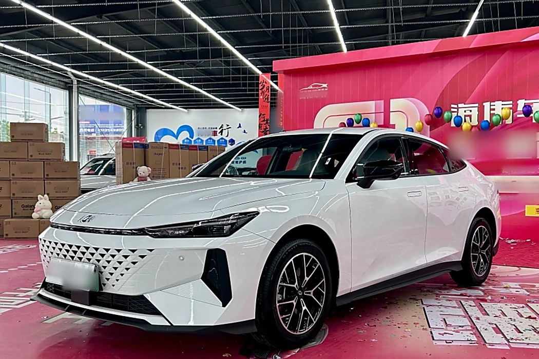 Changan Qiyuan A06 2023 Basic Type