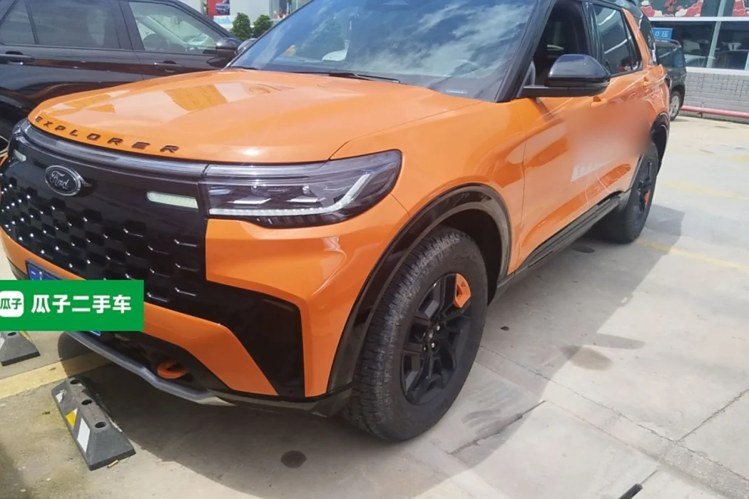 Ford Explorer 2024 2.3T EcoBoost Kunlun Peak Edition 7-seater