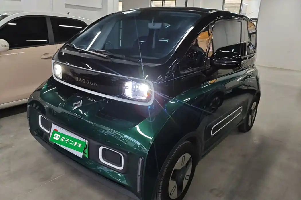 Baojun KiWi EV 2022 Designer Light Edition Lithium Ternary