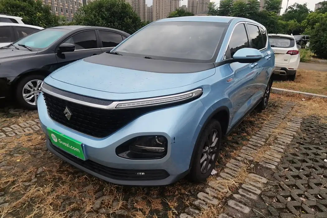 Baojun RM-5 2019 1.5L manual 24-hour online elite 5-seater