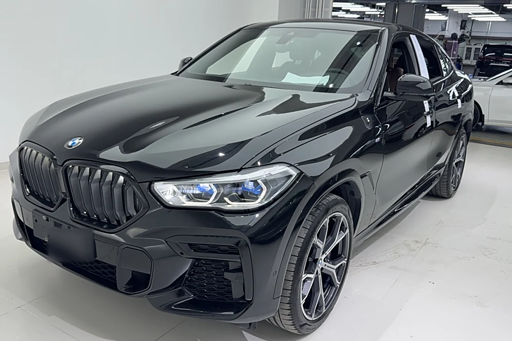 BMW X6 2022 facelift two xDrive40i M sports suit