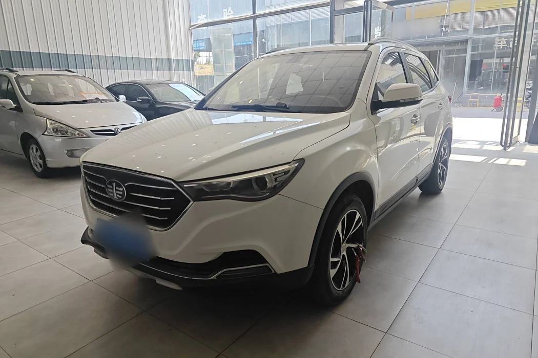 Pentium X40 2019 1.6L manual luxury Country V