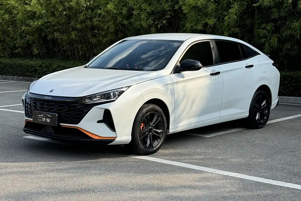 Dongfeng Fengshen Yixuan 2023 Mach Version 1.5L Automatic Wind Chasing Version