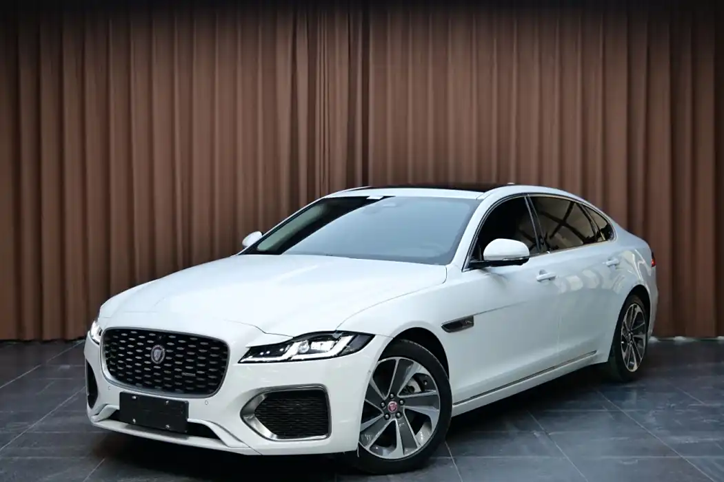 Jaguar XFL 2022 XFL 2.0 T P200 two-wheel drive Elite Deluxe Edition