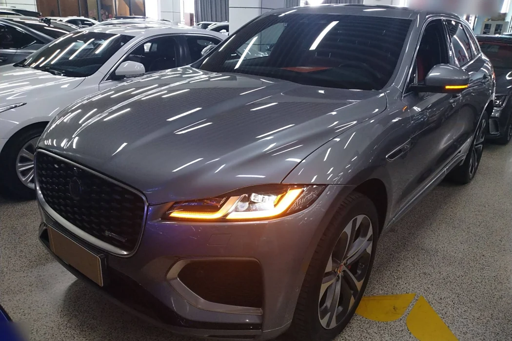 Jaguar F-PACE 2021 340PS R-Dynamic SE