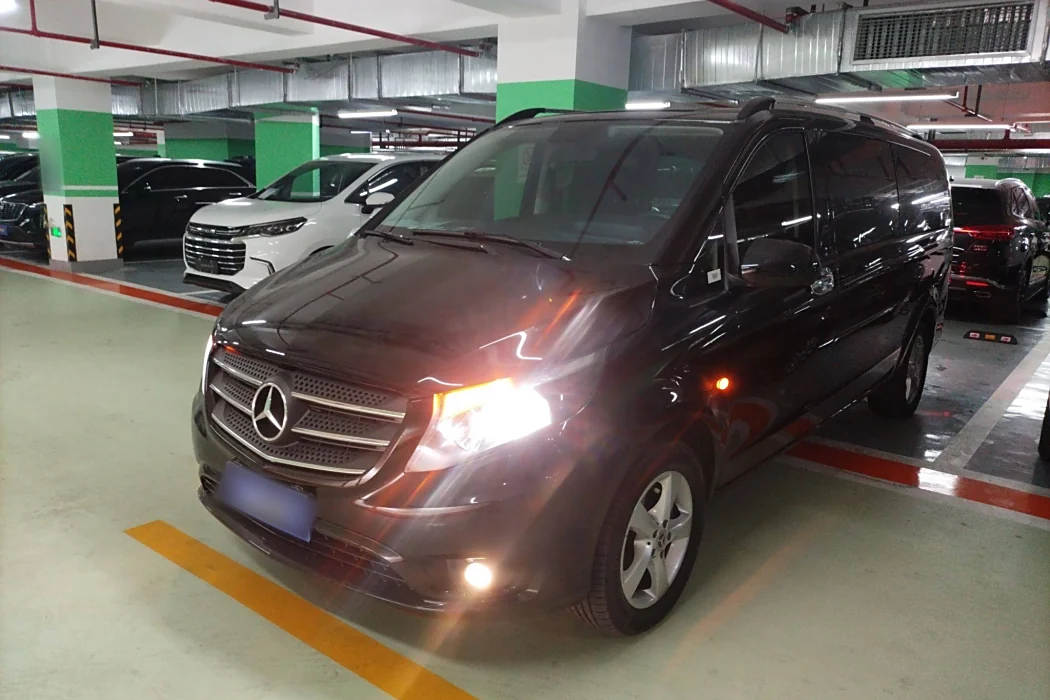 Mercedes-Benz Vito 2018 2.0T Elite Edition 7-seater Country VI