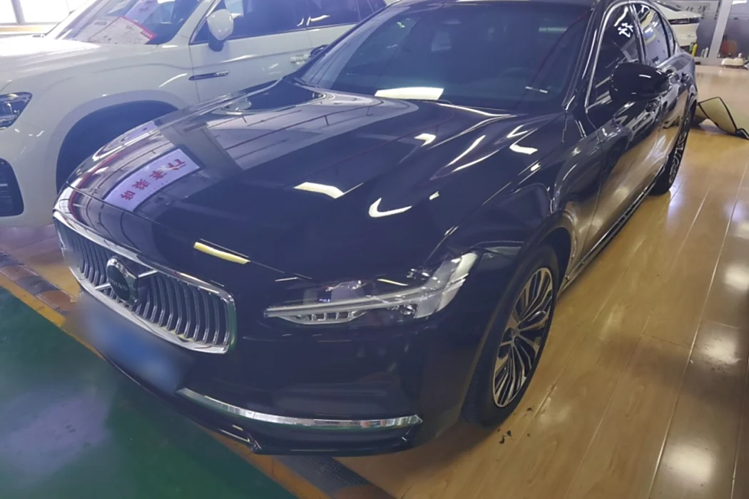 Volvo S90 2024 B5 Intelligent Luxury Edition
