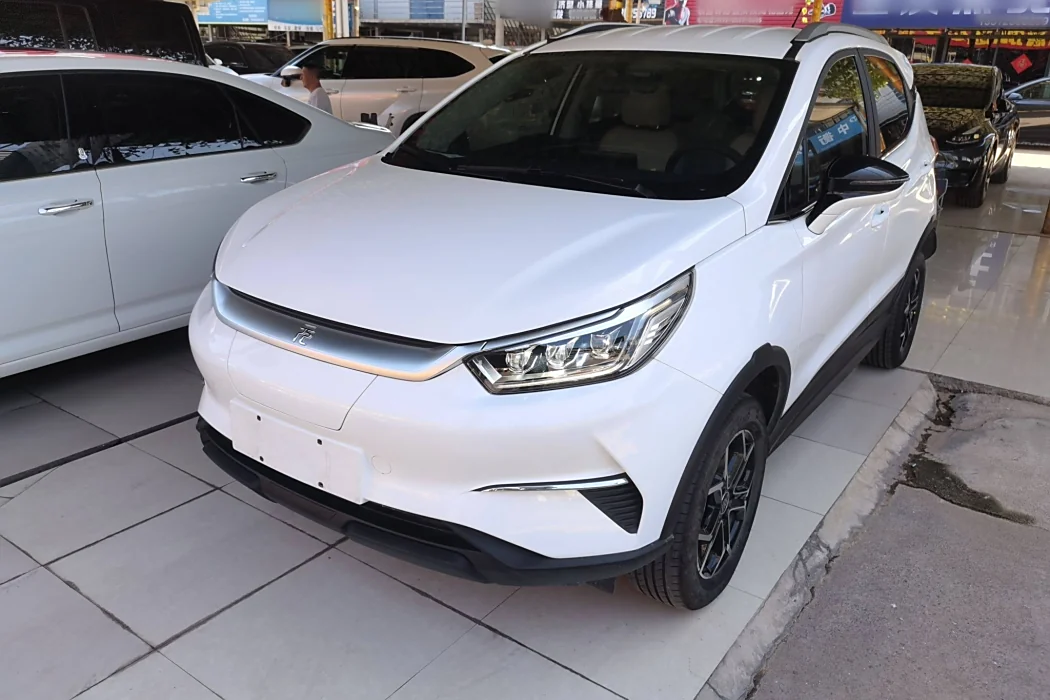 BYD Yuan Pro 2023 401KM Luxury model