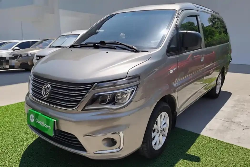 Dongfeng Popular Lingzhi 2019 M5 1.6L 7-seater luxury Country VI