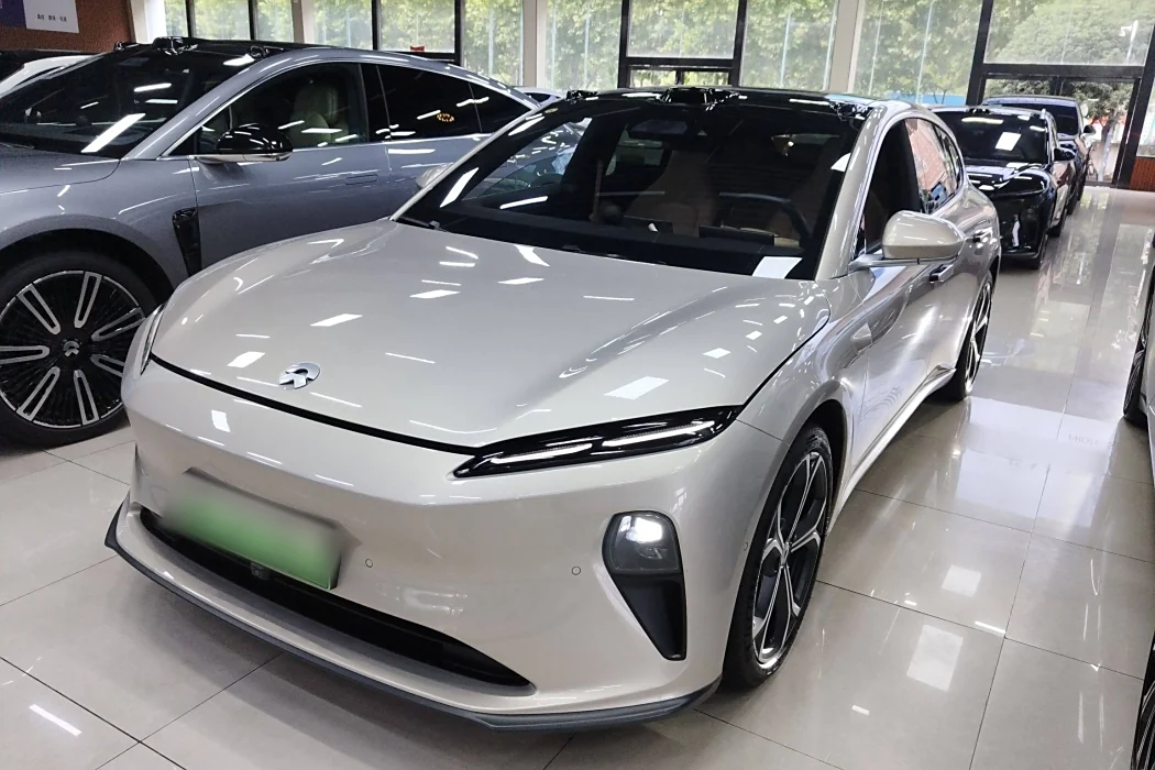 Nio ET5T 2024 model 75kWh Touring