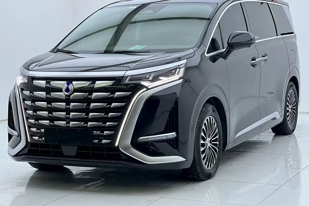Denza D9 2022 DM-i 970 four-wheel drive flagship model