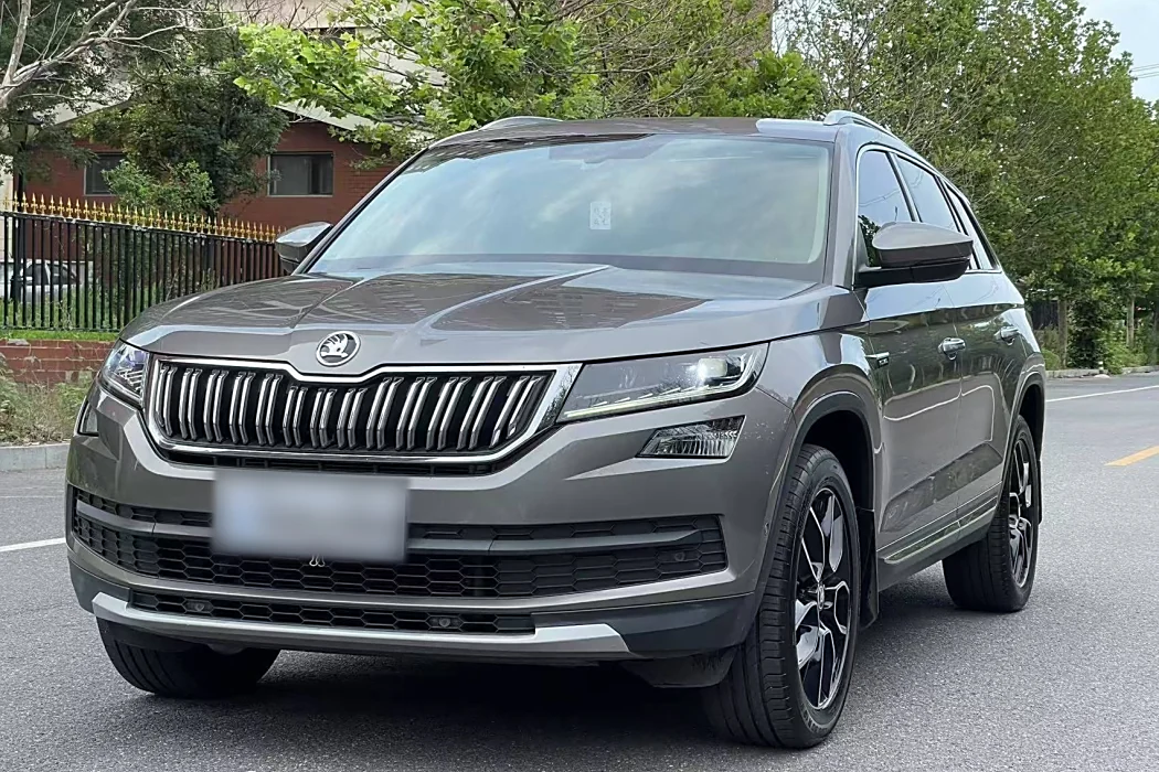 Skoda Kodiak 2020 model ZI330 7-seater two-wheel drive luxury Premium edition