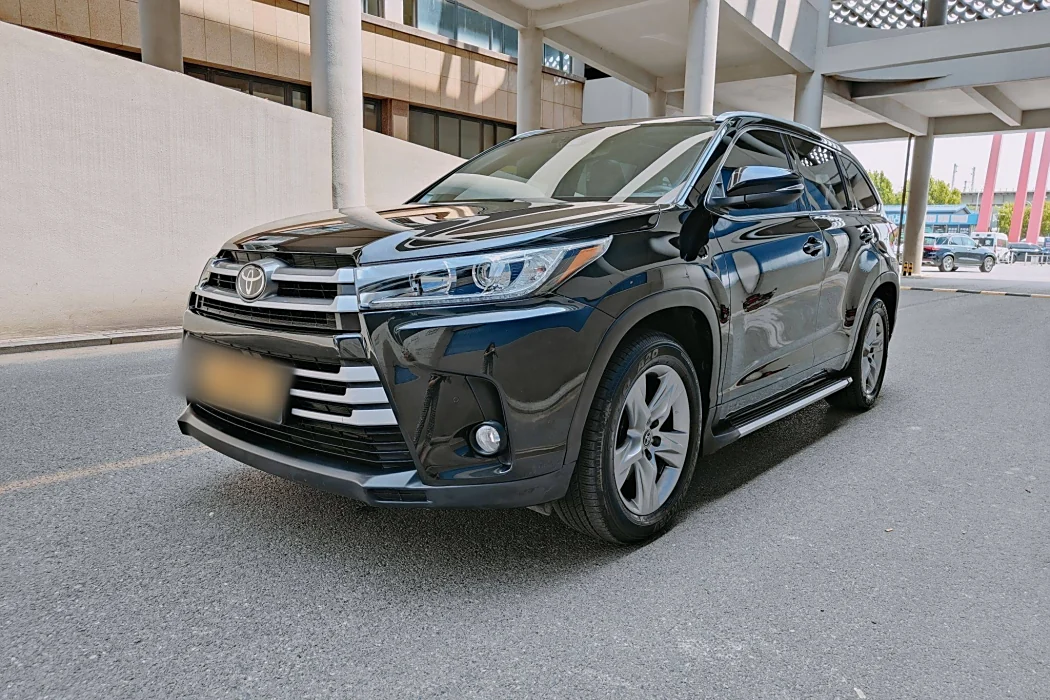 Toyota Highlander 2018 2.0T four-wheel drive Deluxe Edition 7-seater Country VI