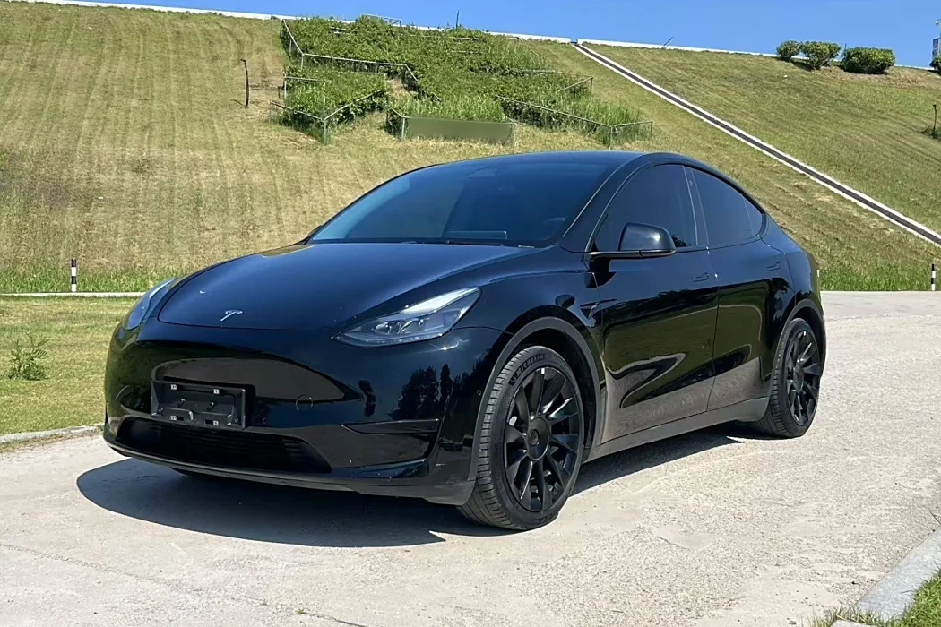 Tesla Model Y 2021 Long Range All-Wheel Drive
