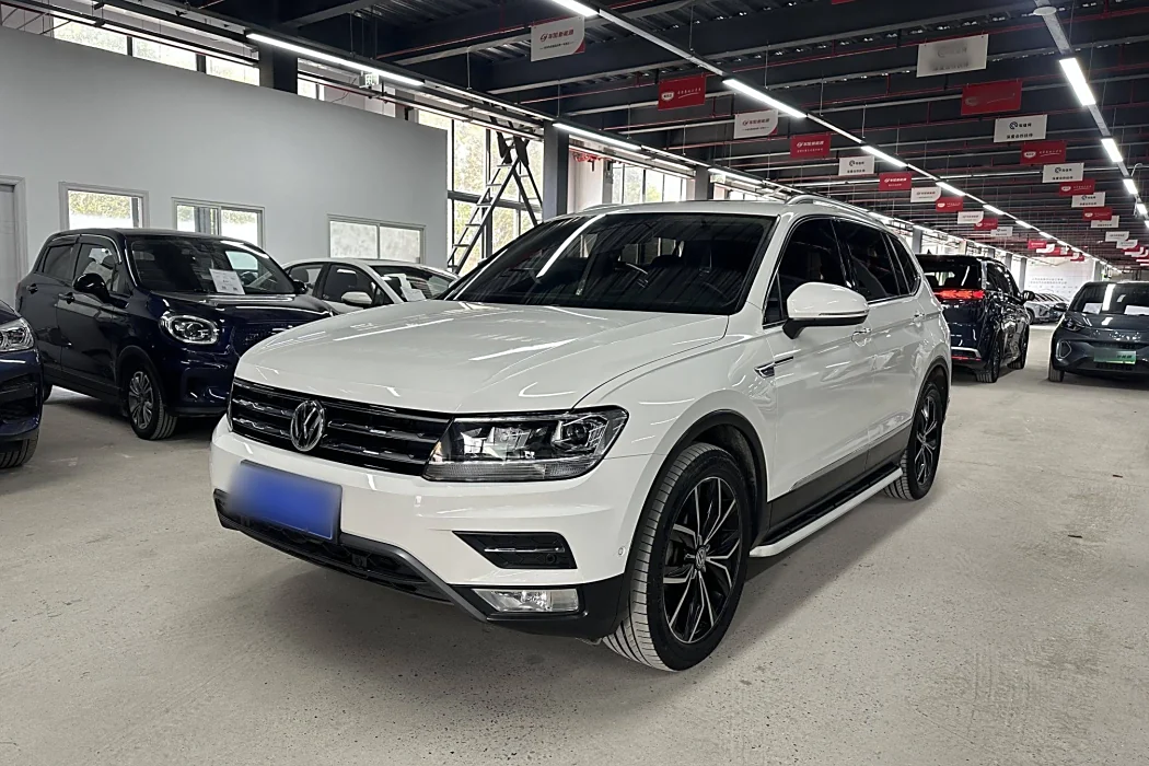 Volkswagen Tiguan L 2019 330TSI automatic two-wheel drive smart luxury edition Country VI