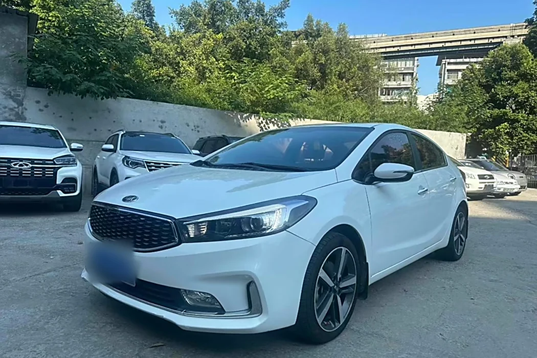 Kia K3 2017 1.6L automatic 15th Anniversary Special Edition GLS
