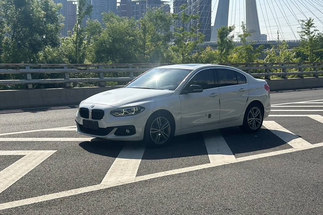 BMW 1 Series 2018 118i Sport