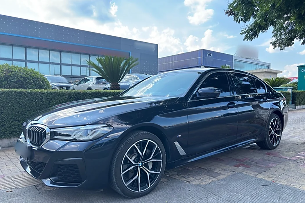 BMW 5 Series 2022 Modified 530Li Premium M Sport Package