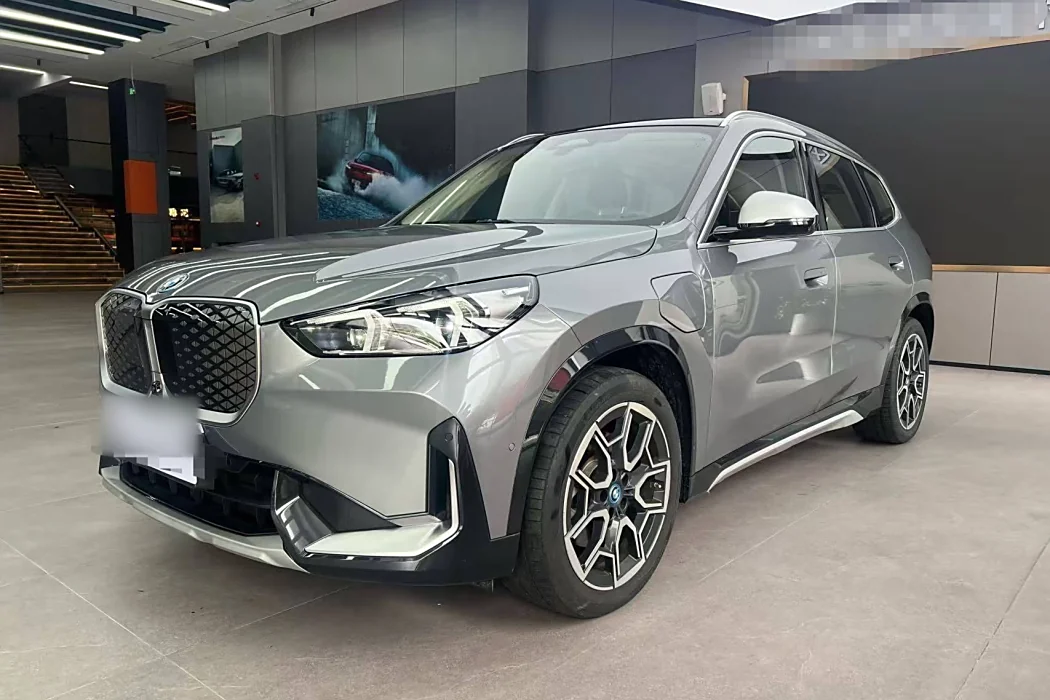 BMW iX1 2023 xDrive30L X Design Package