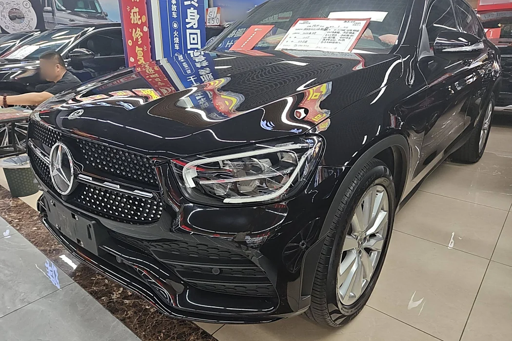 Mercedes-Benz GLC Coupe 2020 GLC 260 4MATIC Coupe SUV