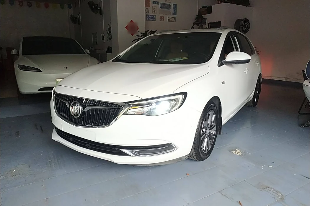 Buick Yuelang 2018 18T automatic Flagship Model