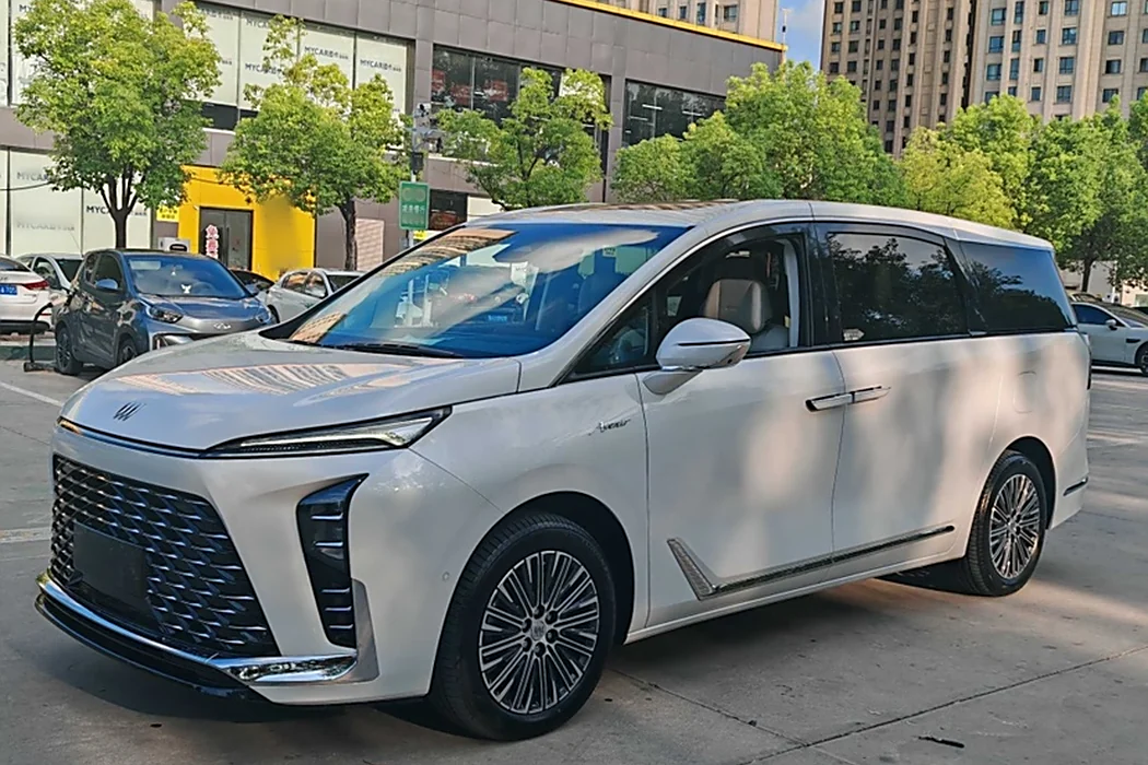 Buick GL8 New Energy 2024 Lu Zun Luxury Edition 7-seater