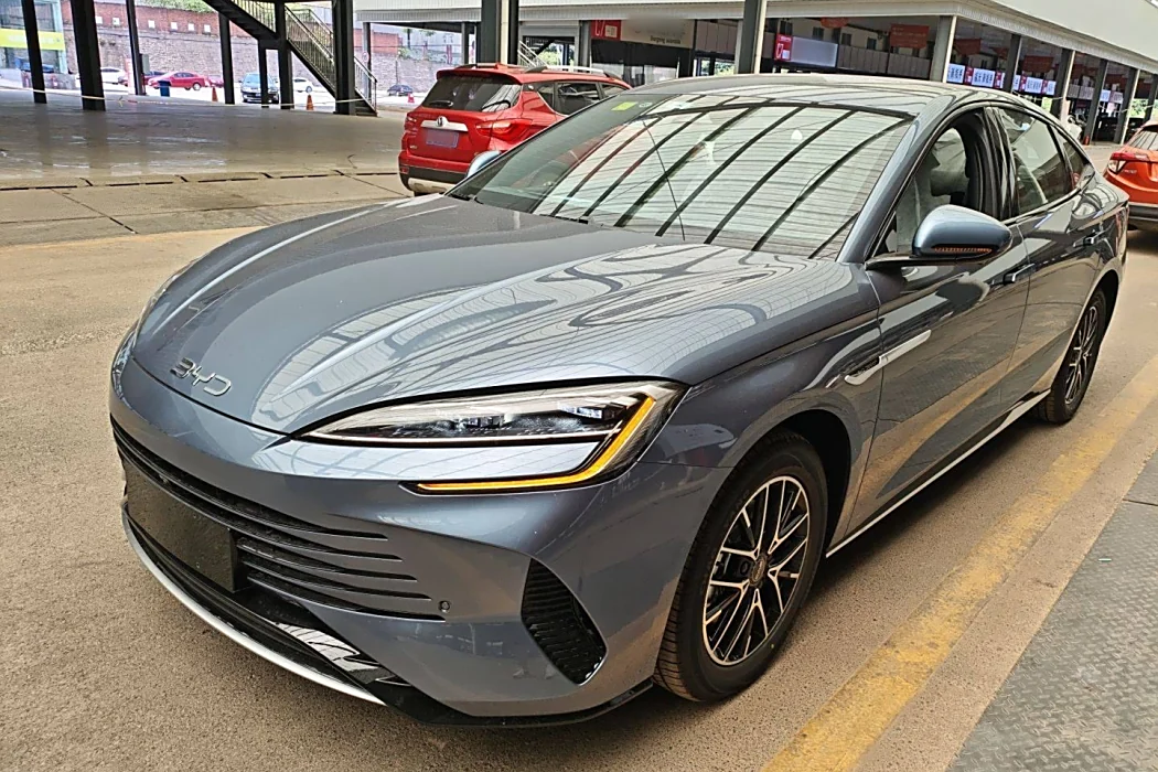 BYD Seal 07 DM-i 2025 DM-i 1.5L 70km Elite Type
