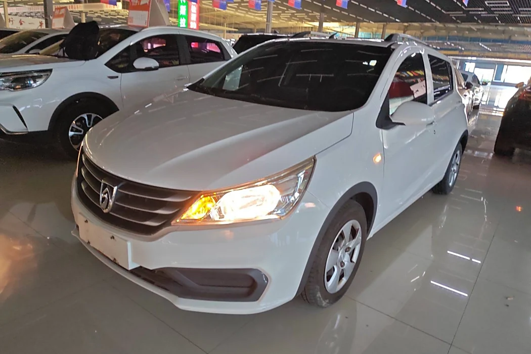 Baojun 310 2016 1.2L manual comfort type