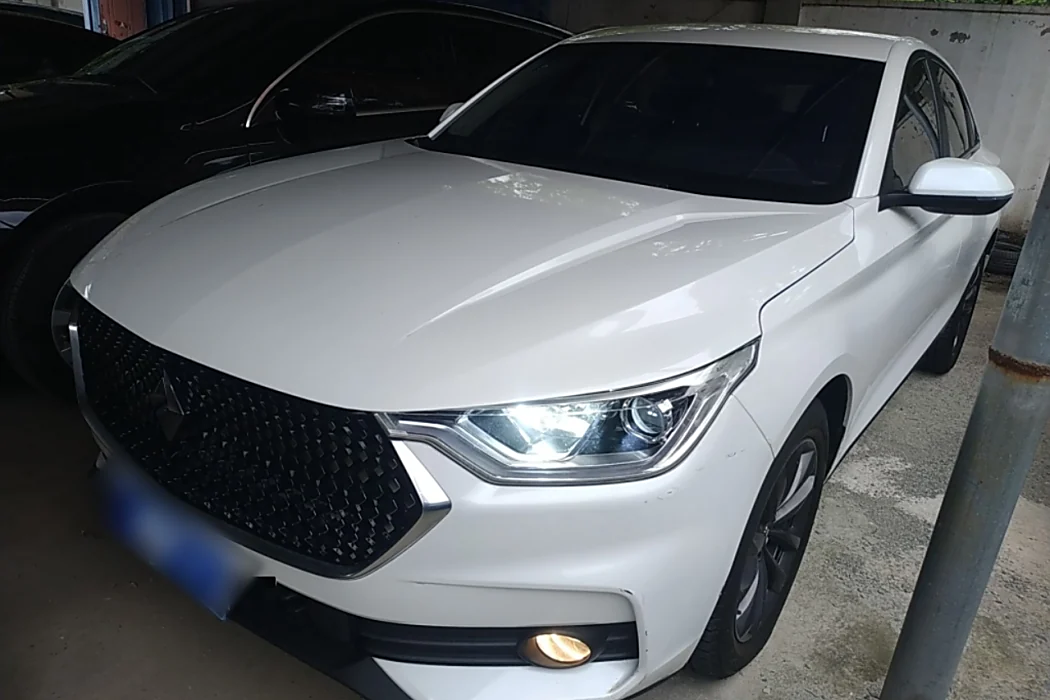 Baojun RC-6 2019 1.5T CVT 24-hour online luxury