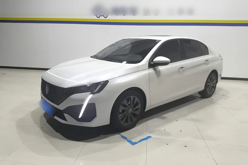 Peugeot 408 2022 model 1.6T aggressive version
