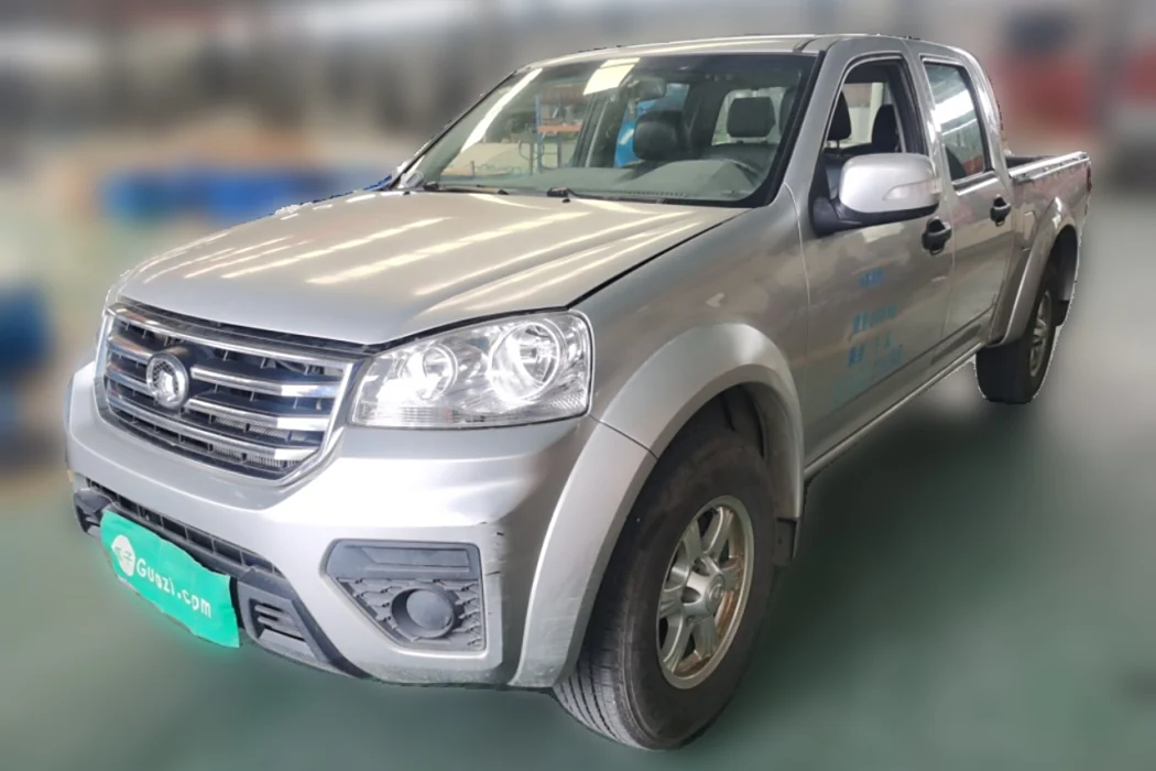 Great Wall Fengjun 5 2017 2.0T European version diesel two-wheel drive aggressive large double-row GW4D20E