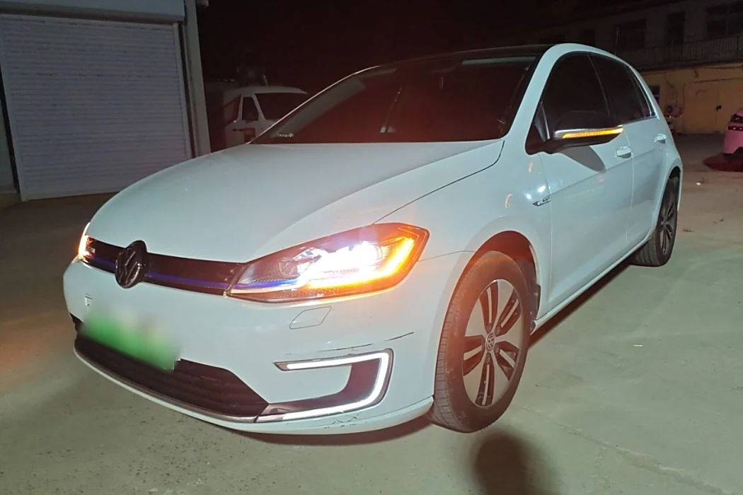 Volkswagen Golf*Pure Electric 2020 Chi