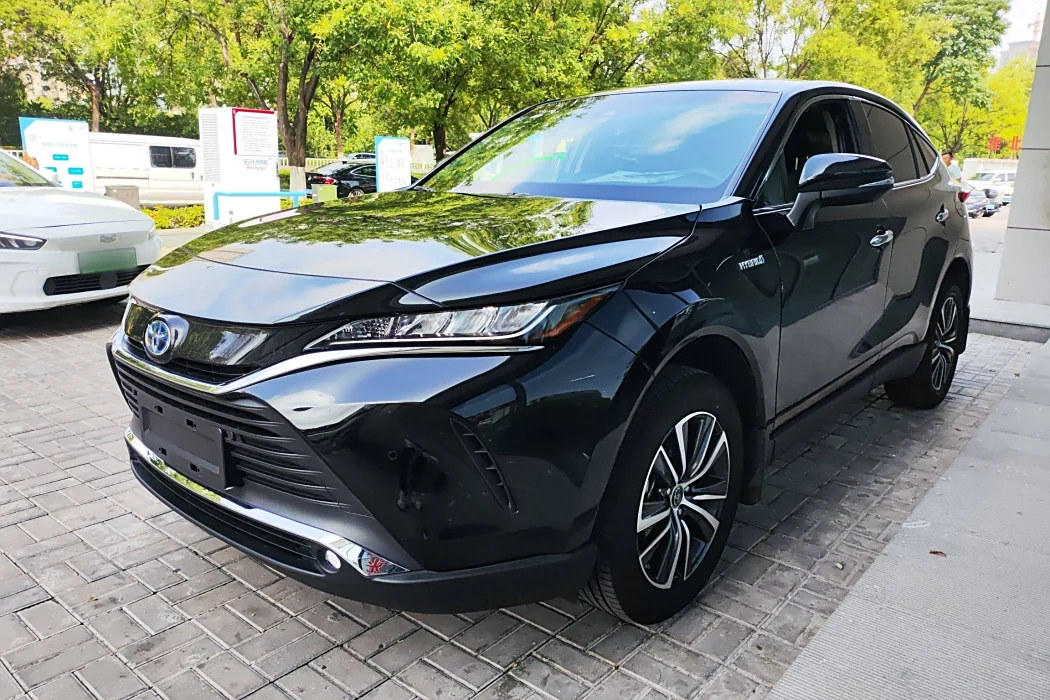 Toyota Lingfang HARRIER 2023 dual-engine 2.5L CVT two-wheel drive deluxe edition
