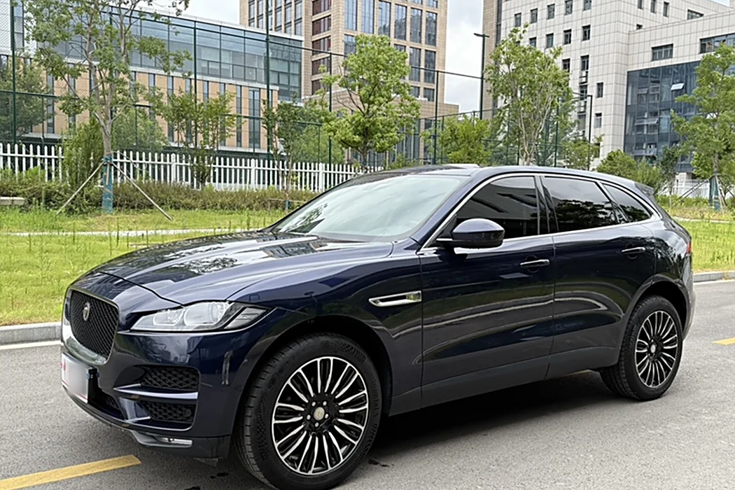 Jaguar F-PACE 2019 2.0T 4WD Urban Premium