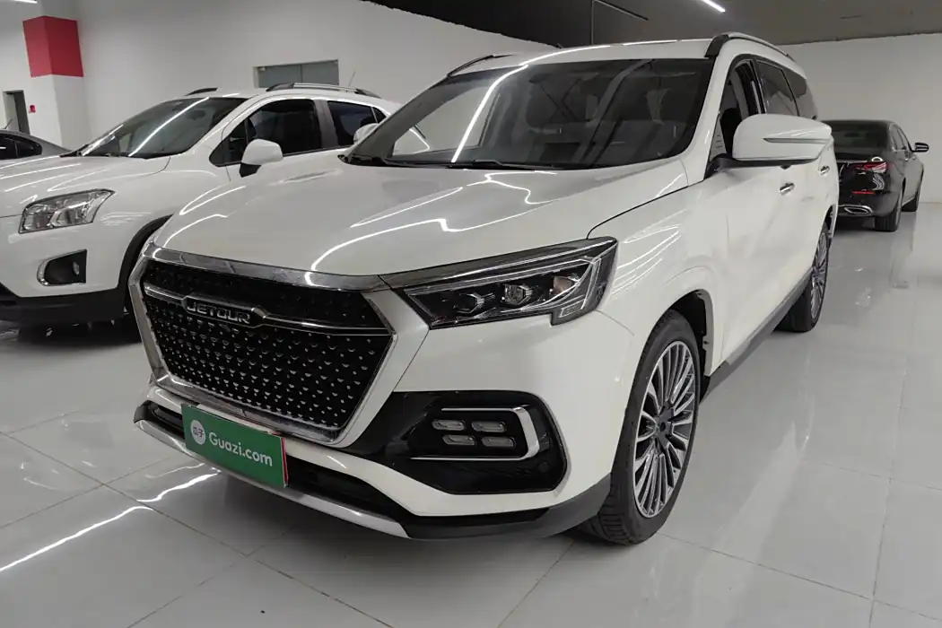 Jietu X95 2020 1.6T DCT Discovery Pro Version 5 seats