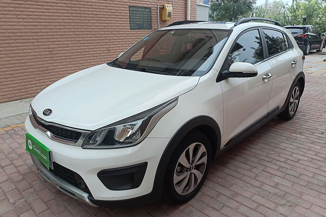 Kia KX CROSS 2017 model 1.4L AT GLS
