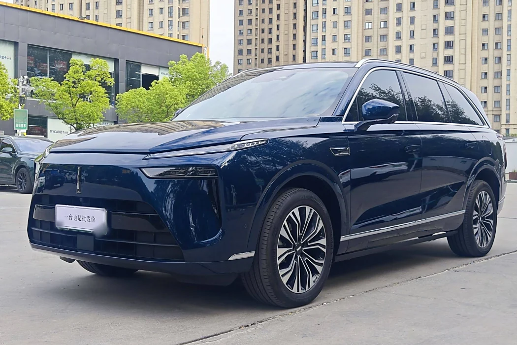 Wei Brand Blue Mountain 2023 four-wheel drive ultra-long battery life version