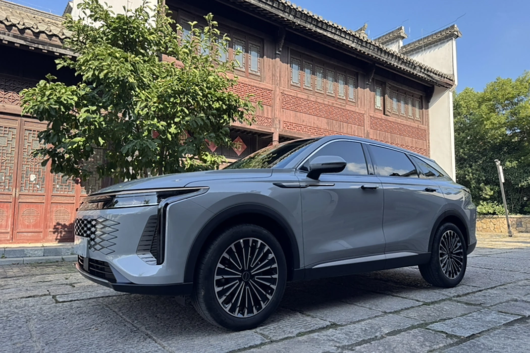 Xingtu Yaoguang 2023 400T Two-wheel drive Premium Flying Fish Version