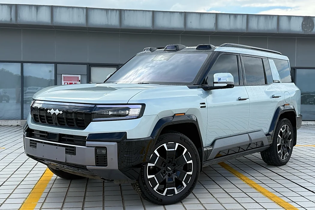 Leopard Leopard 8 2025 Zhiyong Ultimate Edition 7 Seats