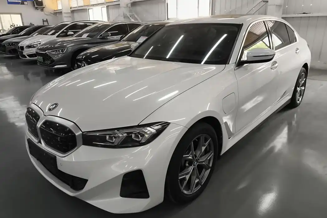 BMW i3 2022 eDrive 35 L