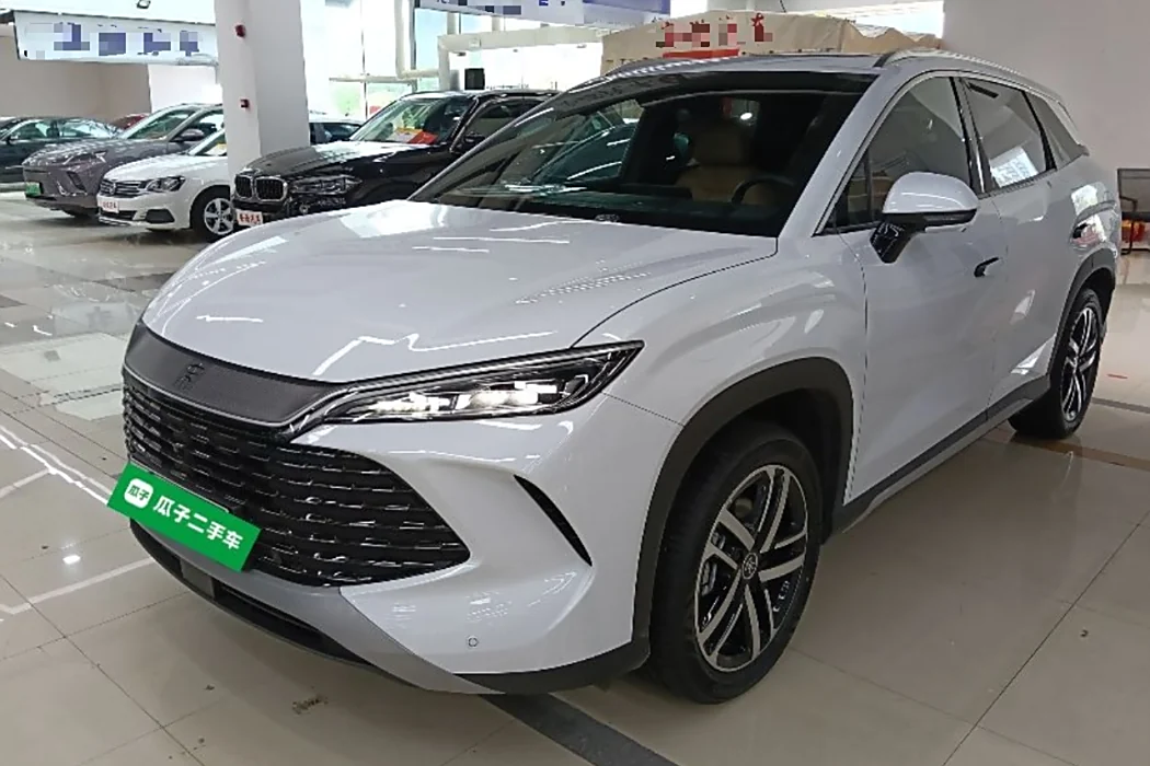 BYD Song L DM-i 2024 112km transcendent type