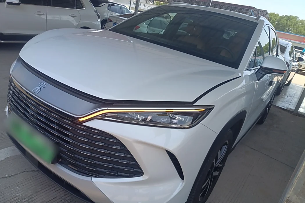 BYD Song L DM-i 2024 112km transcendent type