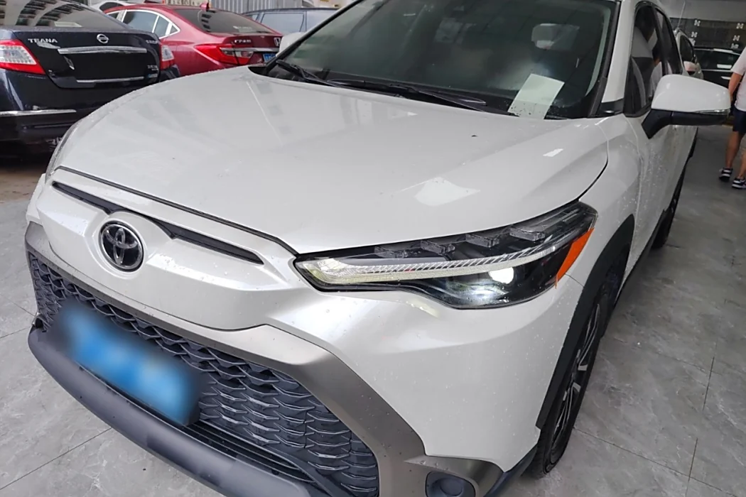 Toyota Highlander 2022 2.0L CVT Deluxe Edition