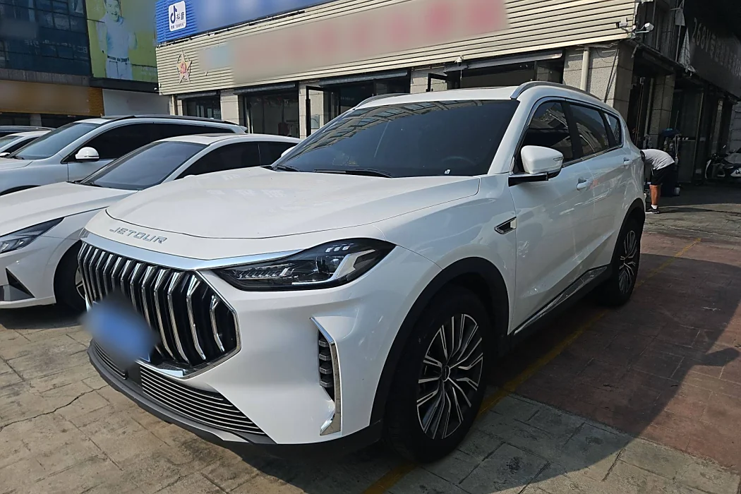Jietu X70 PLUS 2023 1.6T DCT Powerhouse 7 Seats