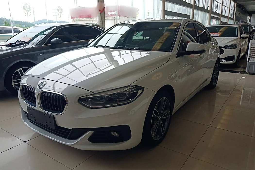 BMW 1 Series 2019 118i Style
