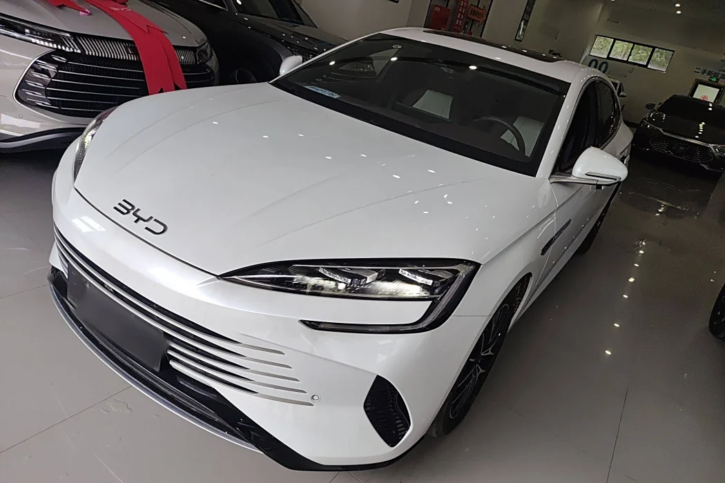 BYD Seal 2023 DM-i 1.5L 121km Premium Type
