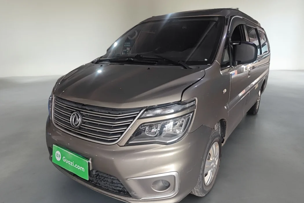 Dongfeng Popular Lingzhi 2020 M5L 1.6L Practical Type