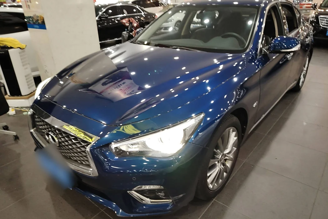 Infiniti Q50L 2018 2.0T Escape Edition National VI