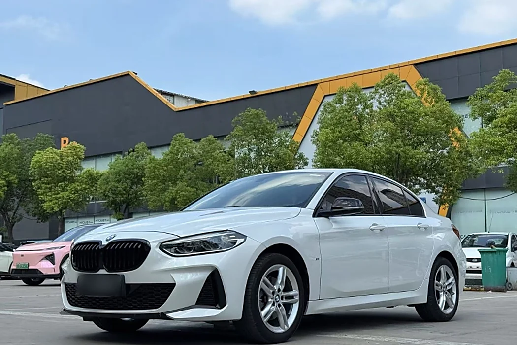 BMW 1 Series 2021 Modified 120i M Sport Obsidian Night Edition